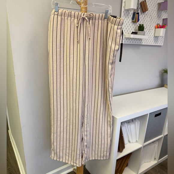 Rachel Zoe Pants - NWT Rachel Zoe Beige and Black Striped Pull On Straight Leg Pants Sz 2x